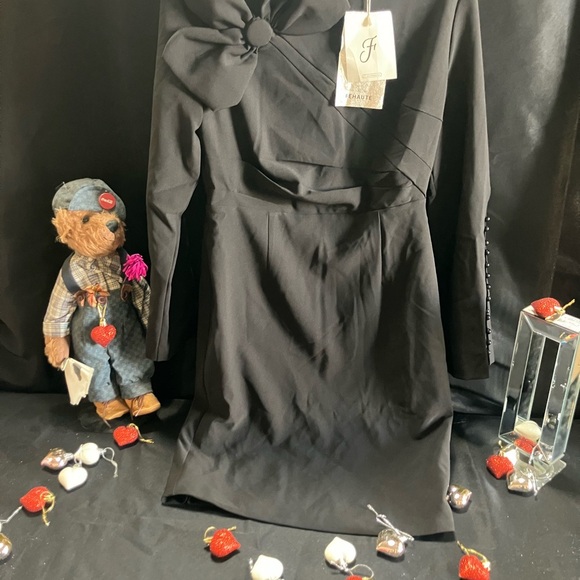 Black Asymmetrical Sheath Dress with Long Sleeves for Cocktail - Picture 4 of 4